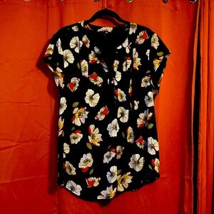 Mixed materials blouse - size 1X - super cute for work